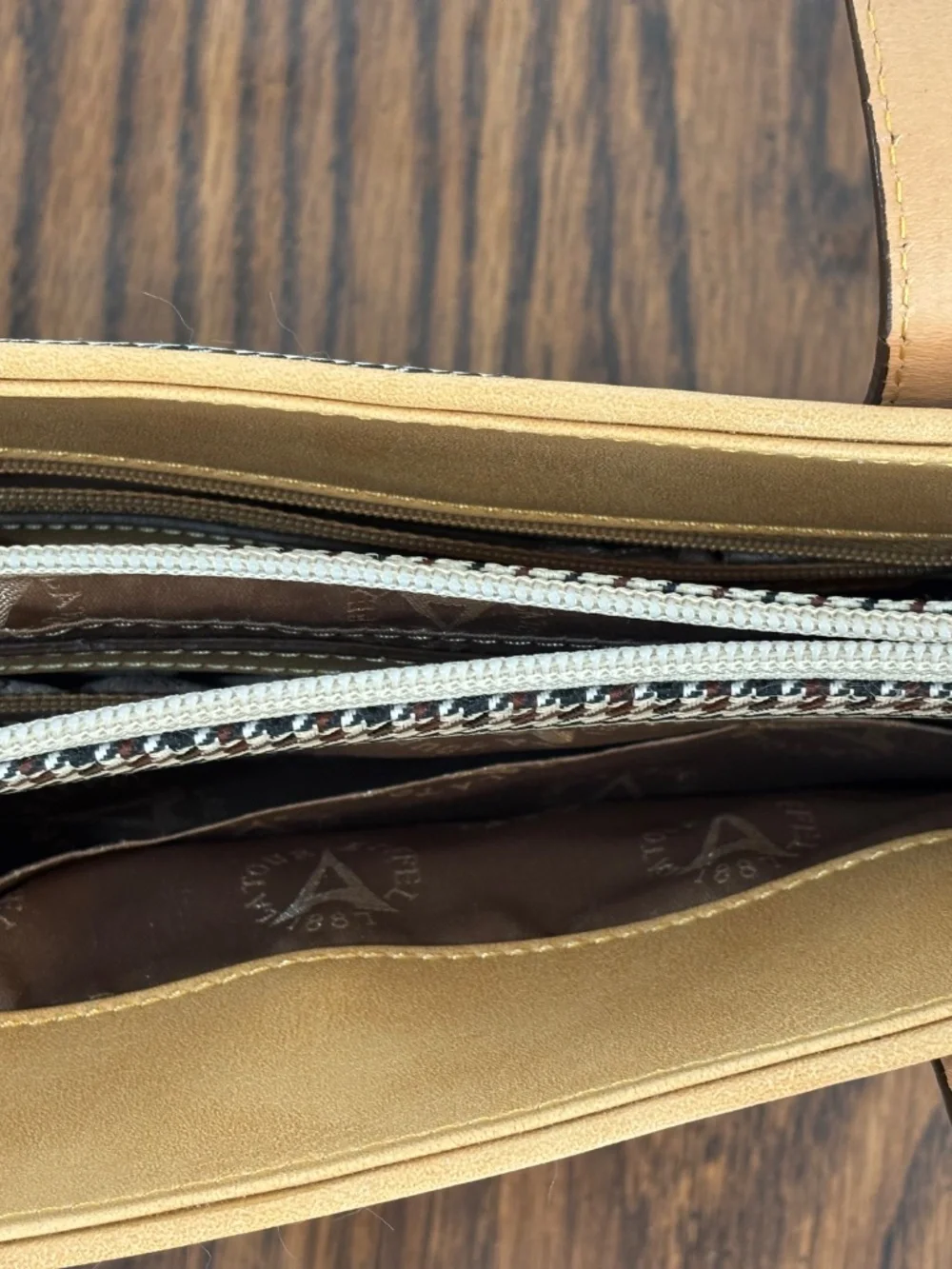 La Tour Eiffel 1887 Handbag